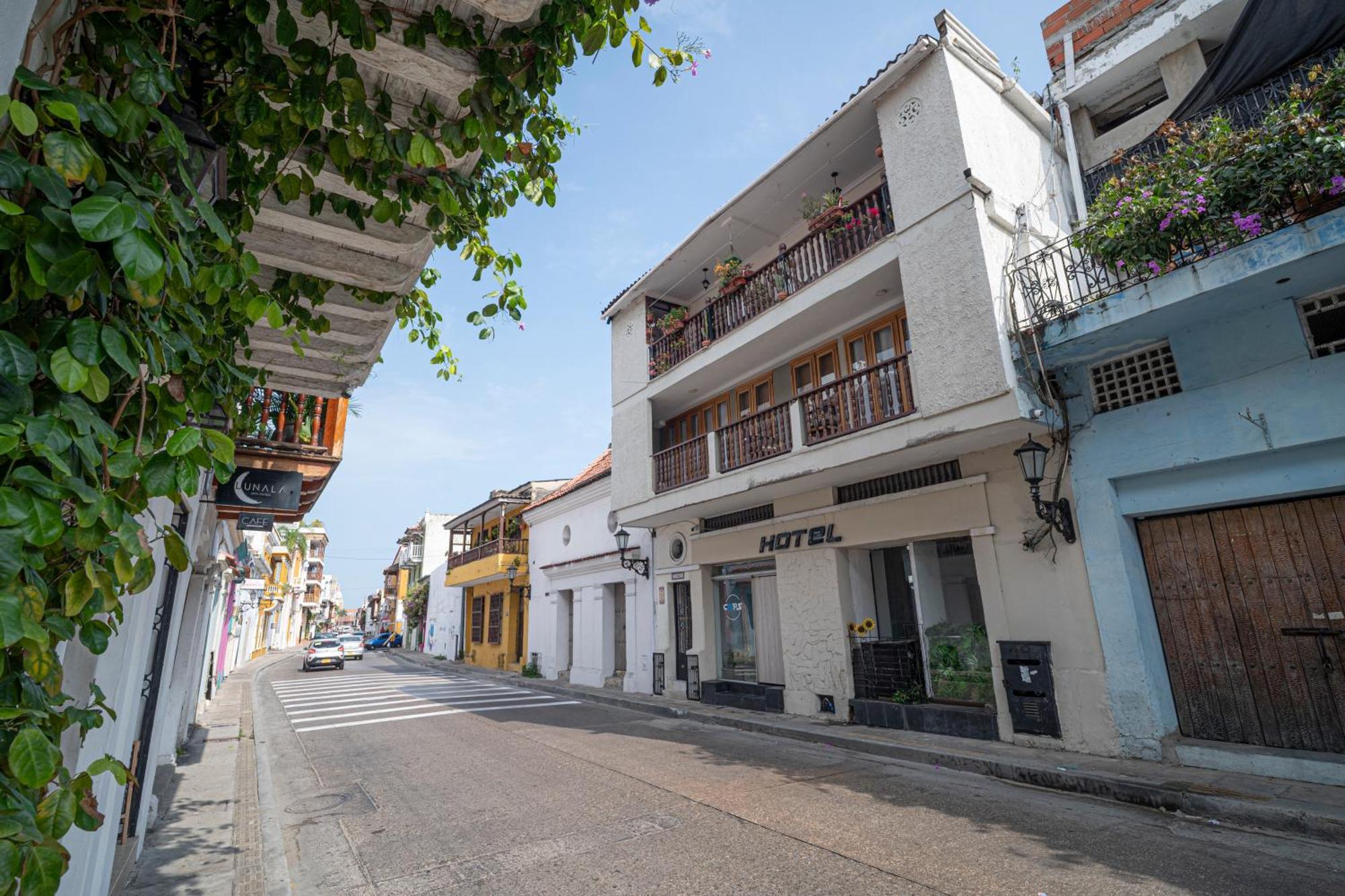 Hotel Hostal Capsulas 24 Horas - Cartagena — Fotos 1