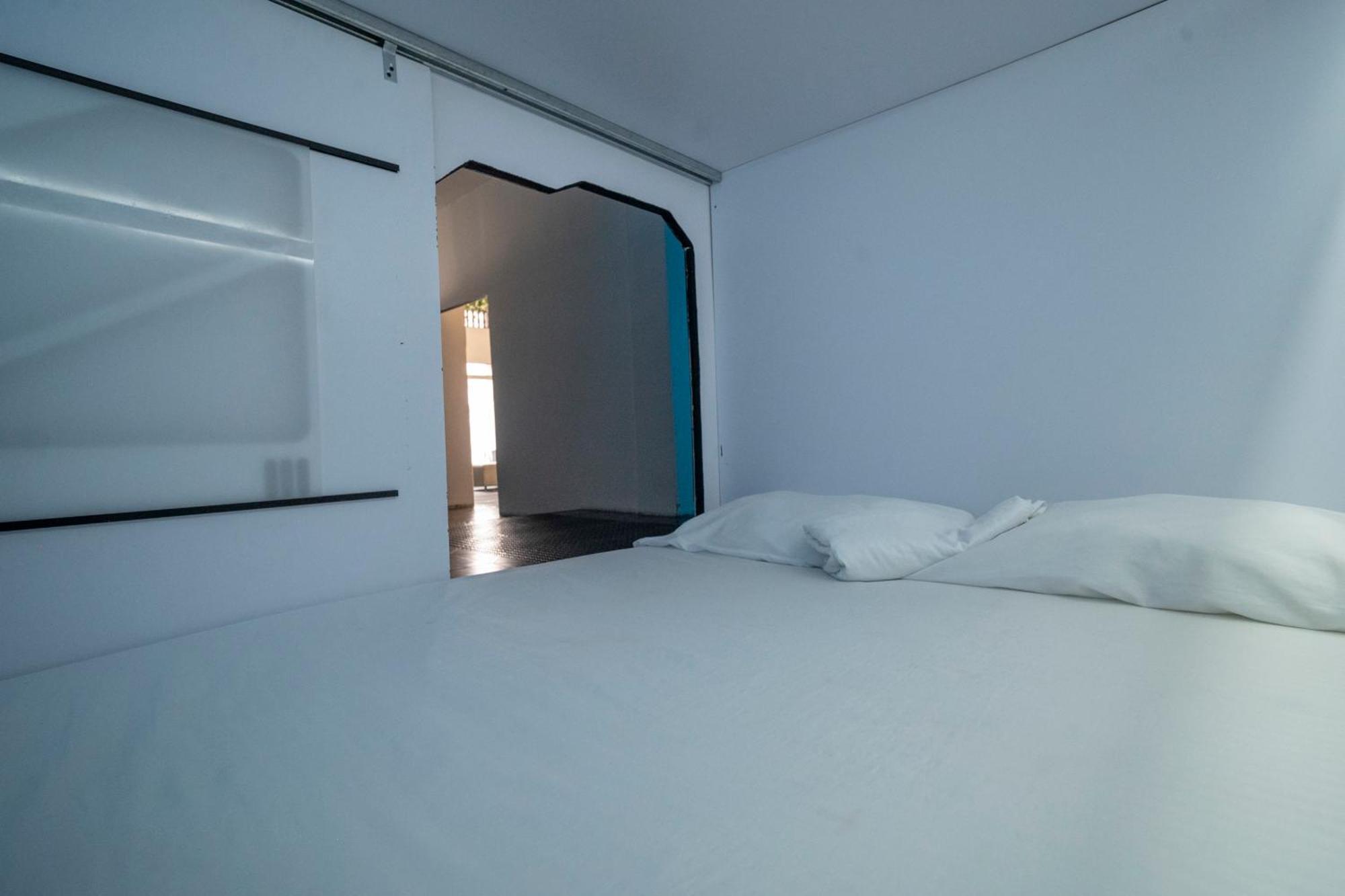 Hotel Hostal Capsulas 24 Horas - Cartagena — Fotos 3
